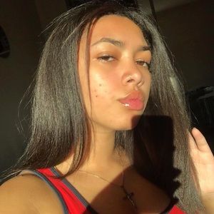 Meet your Posher, Metaya